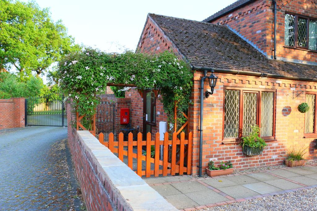 Eagles Guest House リンカーン エクステリア 写真